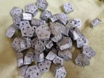 MEHOGANY FELII ARGINTIU